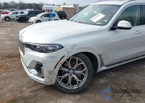 2022 BMW X7 xDrive40I z USA, uszkodzony, nr VIN 5UXCW2C01N9L72533